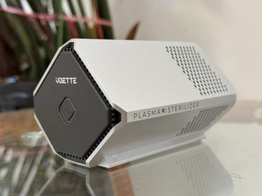 ऑटोमोटिव प्लाज्मा वायु शोधक 13 घंटे कार्य समय स्वस्थ ड्राइविंग के लिए 3W स्वच्छ हवा