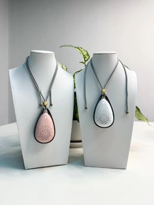 74 ग्राम हल्के हरे रंग का प्लाज्मा वायु शोधक 50 सेमी के दायरे में प्रभावी 850 एमएएच बैटरी