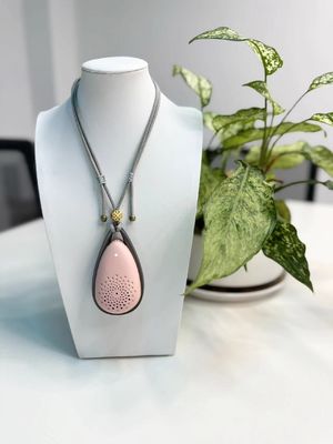 कॉम्पैक्ट 96*56*33 मिमी पहनने योग्य वायु शोधक 21 घंटे निरंतर संचालन 850mAh बैटरी अल्ट्रा-शांत