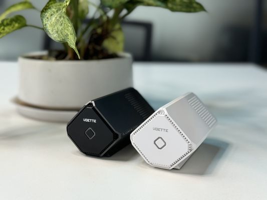 कार में ताजगी बढ़ाने के लिए विस्तारित कार्य समय के साथ 5V कार वायु शोधक