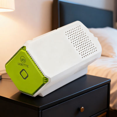 गोल आकार का कार एयर प्यूरीफायर जिसमें टोलुएन प्यूरीफिकेशन >99% और वाहन के इंटीरियर के लिए ओजोन आउटपुट <0.08ppm हो